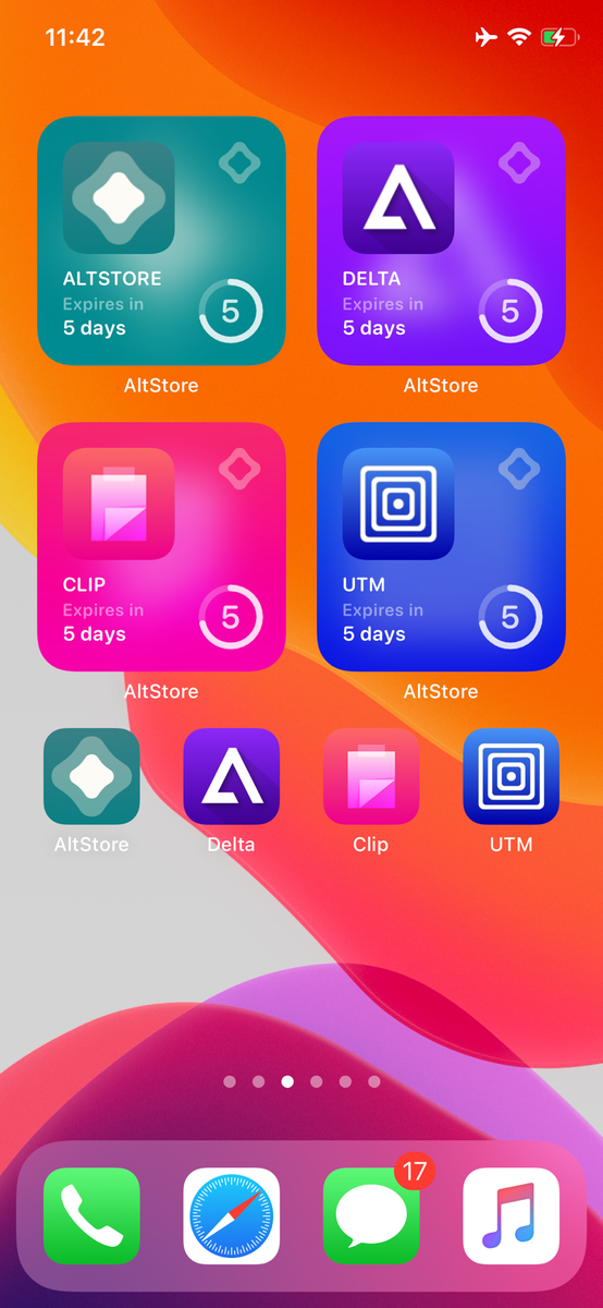 rileytestut's tweet photo. @altstoreio Several iterations with @1CarolineMoore later, I’m *very* happy with this design for @altstoreio widgets 😄 Expect it in beta soon! https://t.co/KzI77Maet0