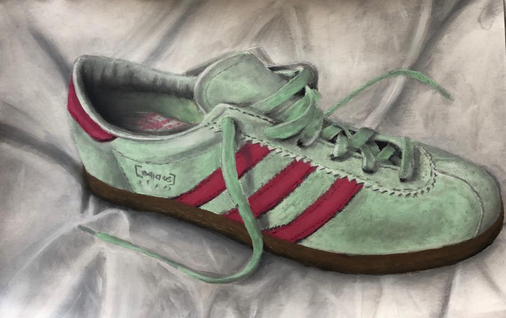 PPValeting's tweet photo. This is an oil painting done by my 16yr old daughter, she had to do a still life piece for her coursework so without telling me raided my trainer collection and did my Adidas Stadt in Glow Green/pink what do you reckon @man_savings? #positiverolemodel #adidas #Threestripesforlife https://t.co/mqj2vnsDAH