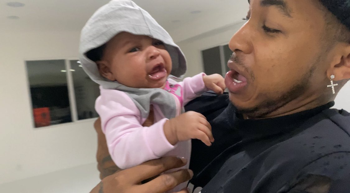 PontiacMadeDDG's tweet photo. I told my niece she can’t get a nigga until she turn 30 &amp; she tweaked 😔 https://t.co/1RZDqshyC5