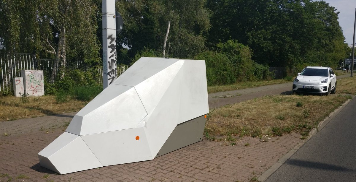 nextmove_de's tweet photo. Woran erinnert dich dieses Design? 🤔

#emobility #Elektromobilitaet #Elektroauto https://t.co/4s8cOjopBA