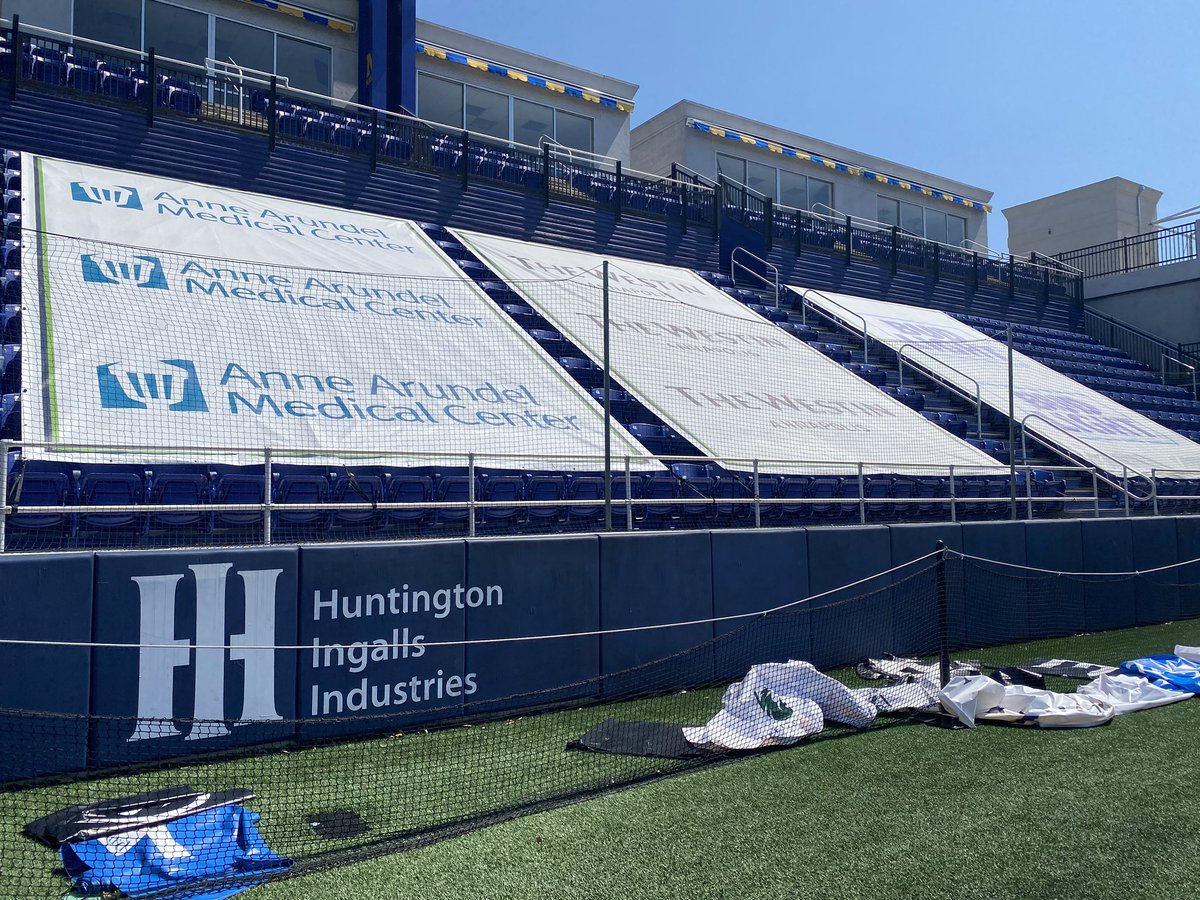 Ortho_doc's tweet photo. Proud to be covering the @MLL_Lacrosse 2020 season/championship. Strange without fans! Thanks  to @TheBayhawks team docs @DanRedziniak and Tim Romanowski. @AAMCNews @LuminisHealth https://t.co/pFb84KKkEM