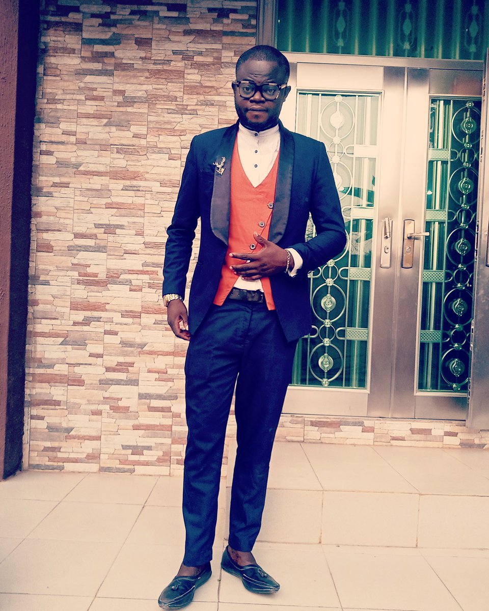 Royalsuitenter1's tweet photo. Complete blackmen Turkish tuxedo available with us at RSE
#Fitted
#LatestInvogurge 
#Meninsuit https://t.co/ETIJWpa3pd