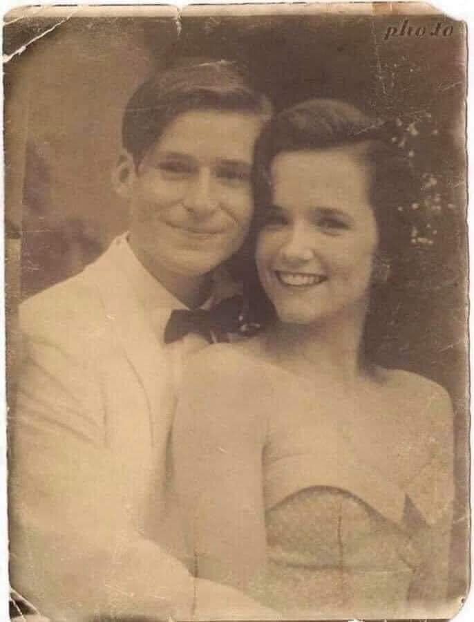 Hillgolfacademy's tweet image. Please Help! I found this picture outside Tesco, On the back it reads, “Mom and Dad, 1955”. I would love to return it to its owner, it looks like an old and precious photo.  Maybe if we all share it, we can find the owner. 😊