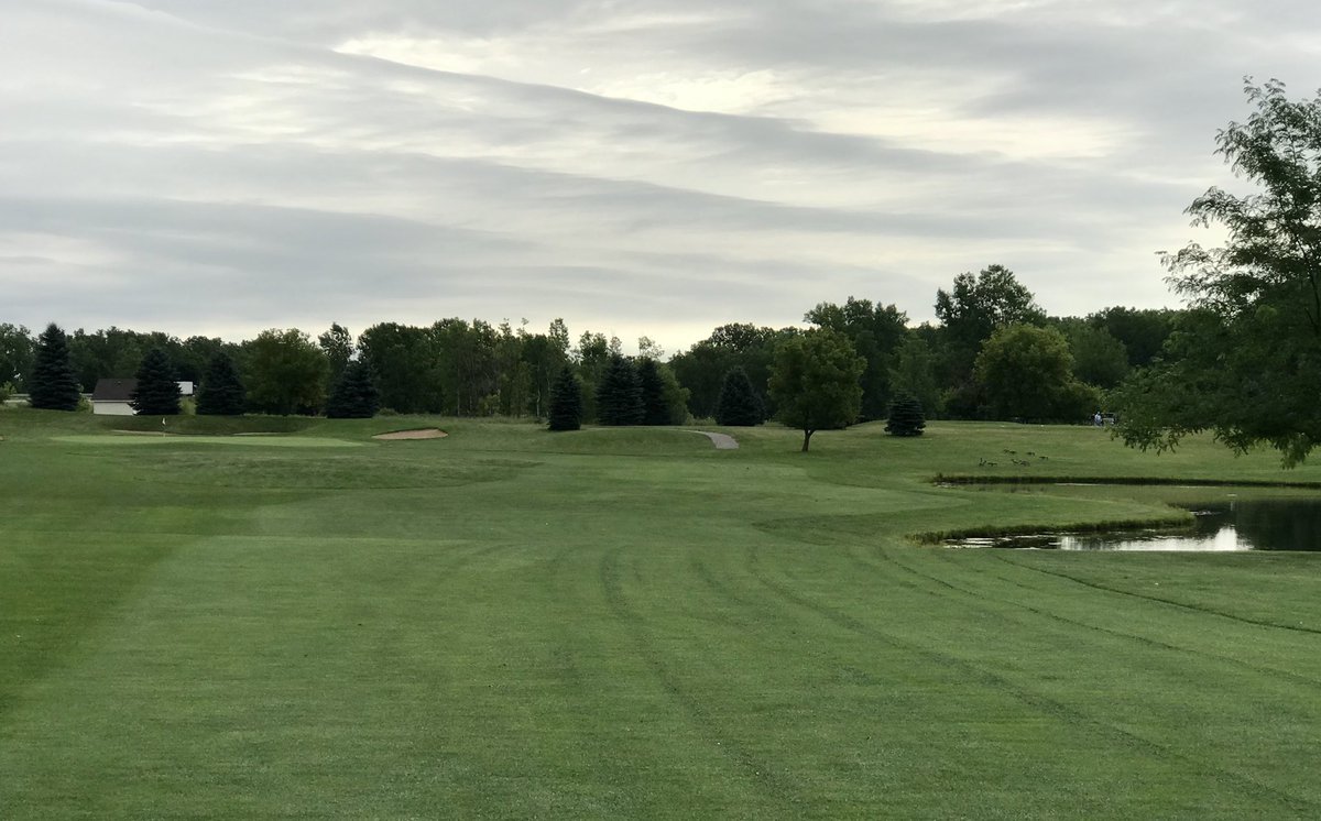 ddoylejr54's tweet photo. Beautiful day for golf in Michigan. I had a great round for me 48, 45, 93 for 18 is good for me. #golf #recreation #lovinglife #PureMichigan #tuesdayvibes #greatday #goodround https://t.co/IkiwuyoyxR