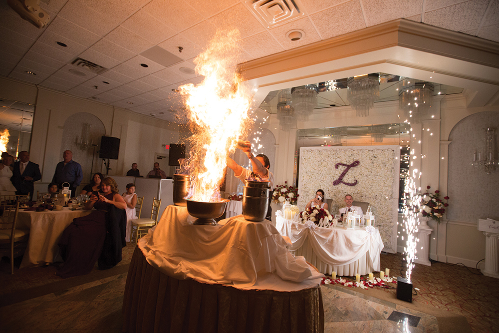 "The Viennese Fire Show to end the night provided all the dessert we could imagine with a 10-minute show for entertainment!" - Briana &amp; Scott

manhattanbride.com/real-weddings/…