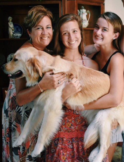 CRiverLabs's tweet photo. Is it possible for two sisters to have the same rare genetic disorder? Ask Cate and Laura Cheevers. They are both living with #cysticfibrosis. Listen to their unique tales of living with CF in our latest episode of #VitalScience™ #podcast. https://t.co/p7YfwtJBUq https://t.co/q6u770Ts0f