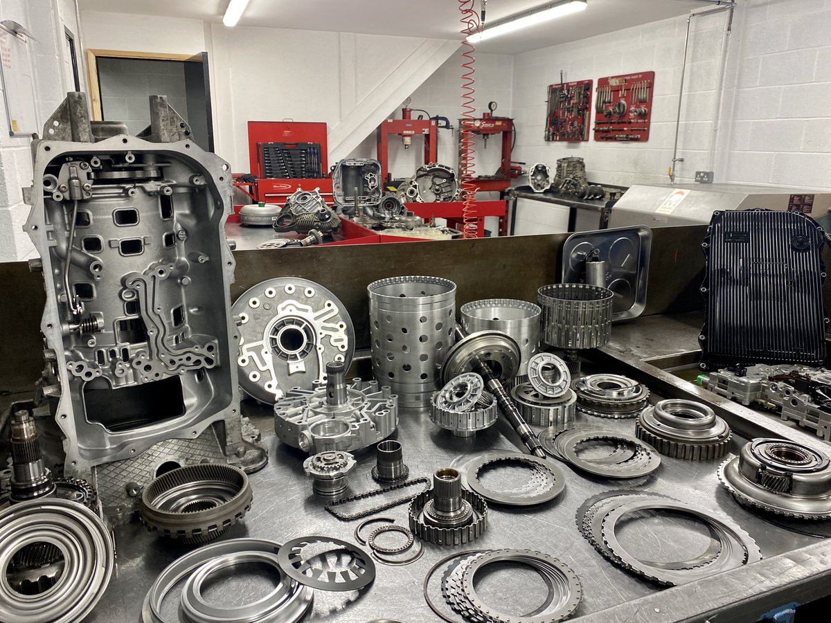 AustrinGearbox's tweet photo. 🏁⚙️ For the @Jaguar fans out there! Here’s a snapshot of an #AutomaticGearbox rebuild on a ZF 8HP70 fitted to a #Jaguar F-Type🏎
We offer Automatic Transmission Servicing across all makes and models to help prevent these faults and prolong the life of your gearbox✅⚙️ https://t.co/tx2BjLog3g