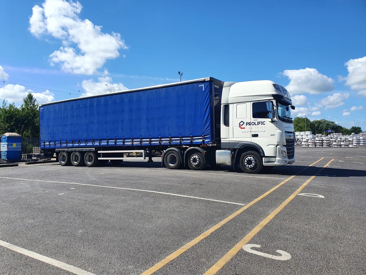ProlificLogist1's tweet photo. Another successful day delivering essential goods across the UK in the sunshine #prolificlogistics #teamprolific #Essentialdeliveries #dafxf #UK https://t.co/E2FW6Zt3GZ