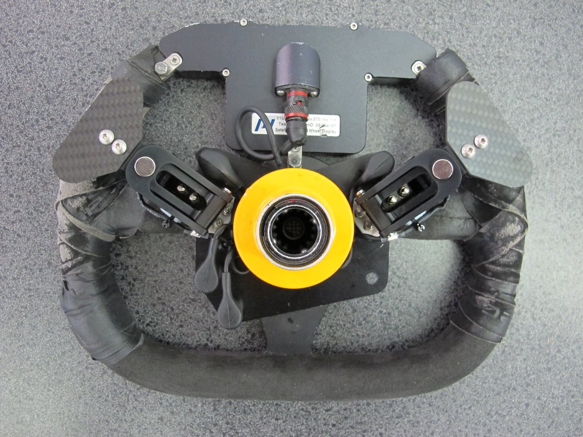 indywiring's tweet photo. 016 Formula Atlantic Steering Wheel/Column https://t.co/xdG5yM4qj0