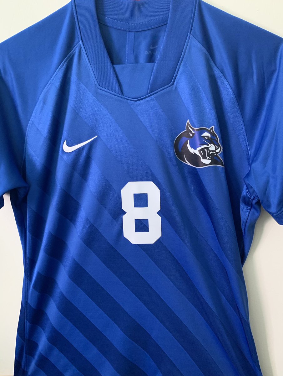 CSCwomensoccer's tweet photo. Getting ready for Fall. Make the days count! #GoWild https://t.co/PZWb1dvWvy