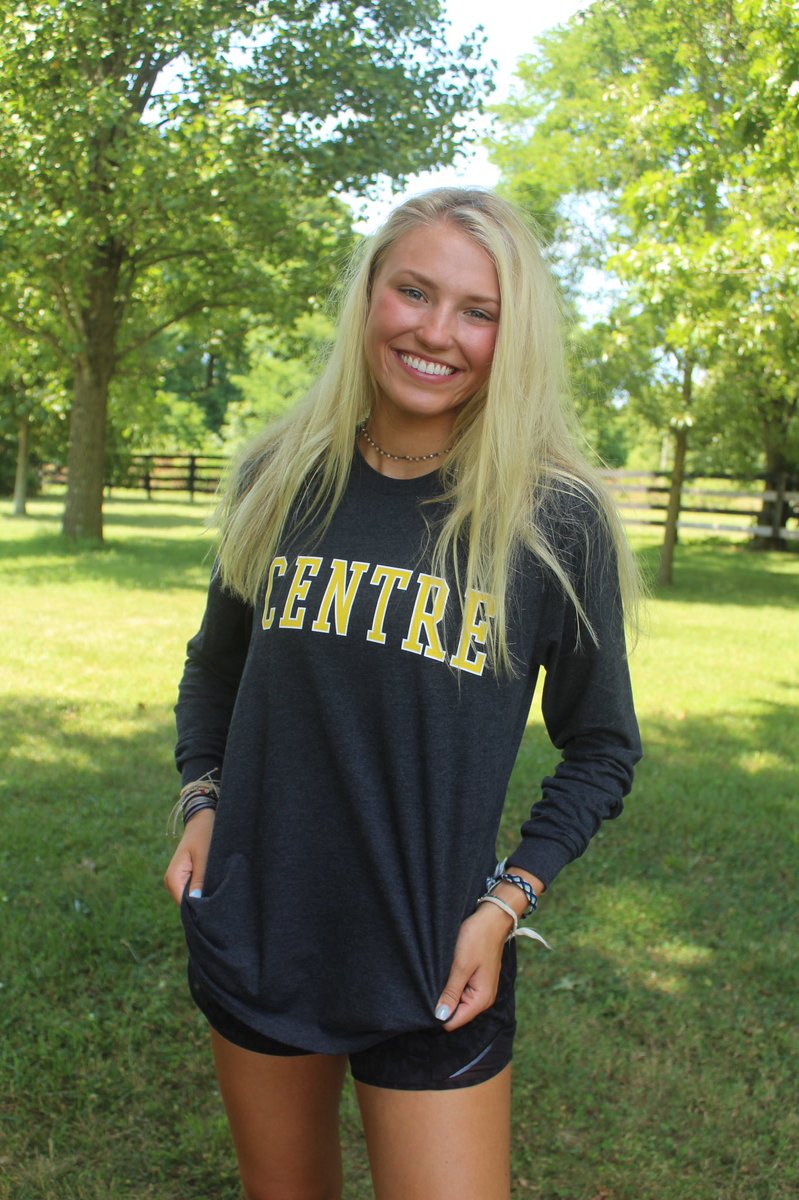 EmmaJamesBryant's tweet photo. I am super excited to announce that I have verbally committed to further my academic and athletic career to play soccer at Centre College!! I want to thank my coaches, friends, family, and Coach Hoffman for giving me this amazing opportunity!!! Go Colonels!!! 🖤💛⚽️@CentreWSoccer https://t.co/LXIWY8CeRO