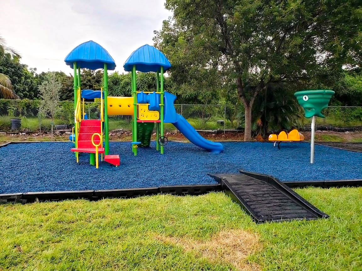 BYORecreation's tweet image. Another sunny day, another amazing playground installed in our Florida home base! This structure was installed for @BaptistLakeview in Delray Beach, FL. #playmore #createplay