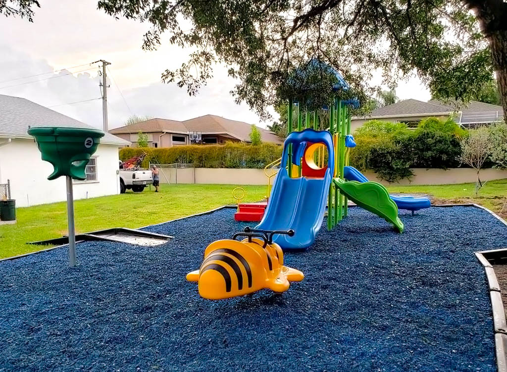 BYORecreation's tweet image. Another sunny day, another amazing playground installed in our Florida home base! This structure was installed for @BaptistLakeview in Delray Beach, FL. #playmore #createplay