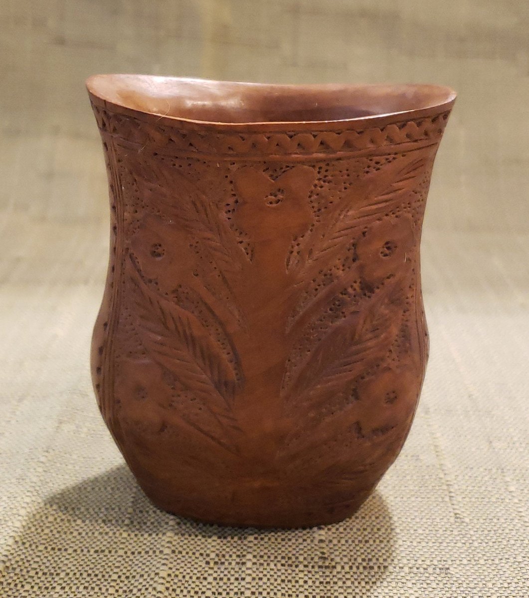 atticesoterica's tweet photo. Vintage Hand Carved Highly Detailed Wood Floral Vase/Pencil Holder, Knick Knack, Home Decor https://t.co/5vKl1yYvEa  #DriedFlowerVase https://t.co/crsmIBPQ5Z