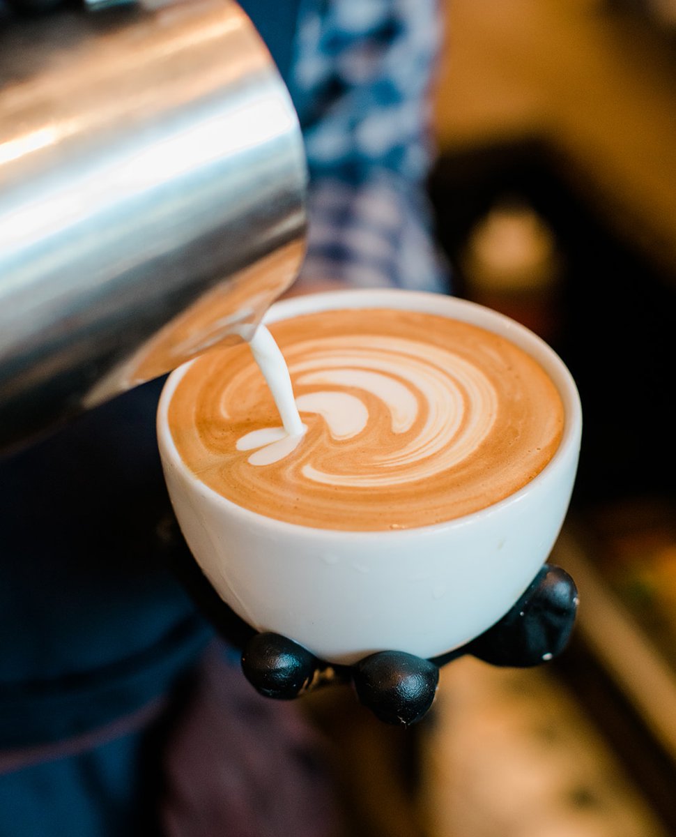 A whole #latte love in a mug 💛