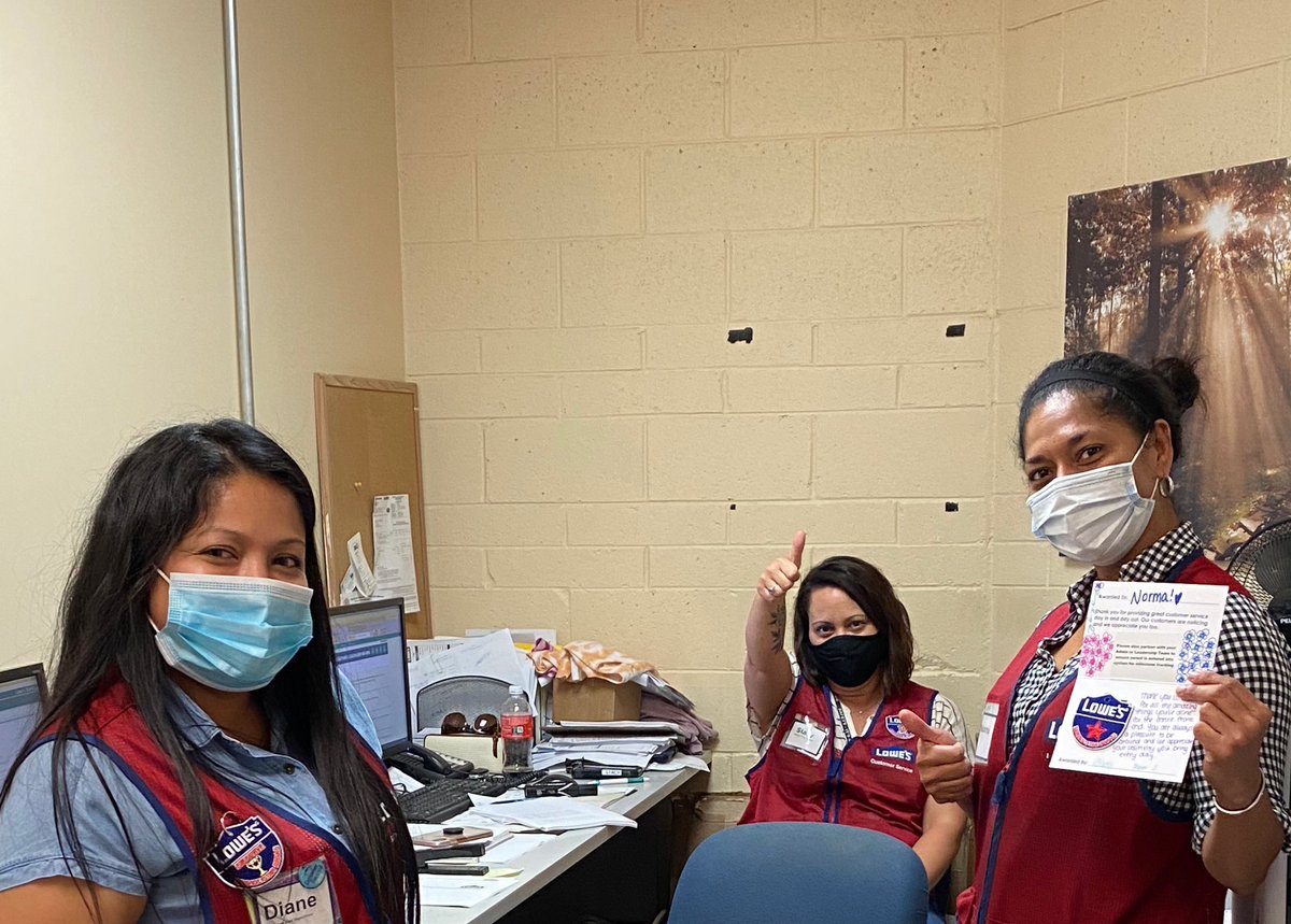 Diane Schroder tweet media