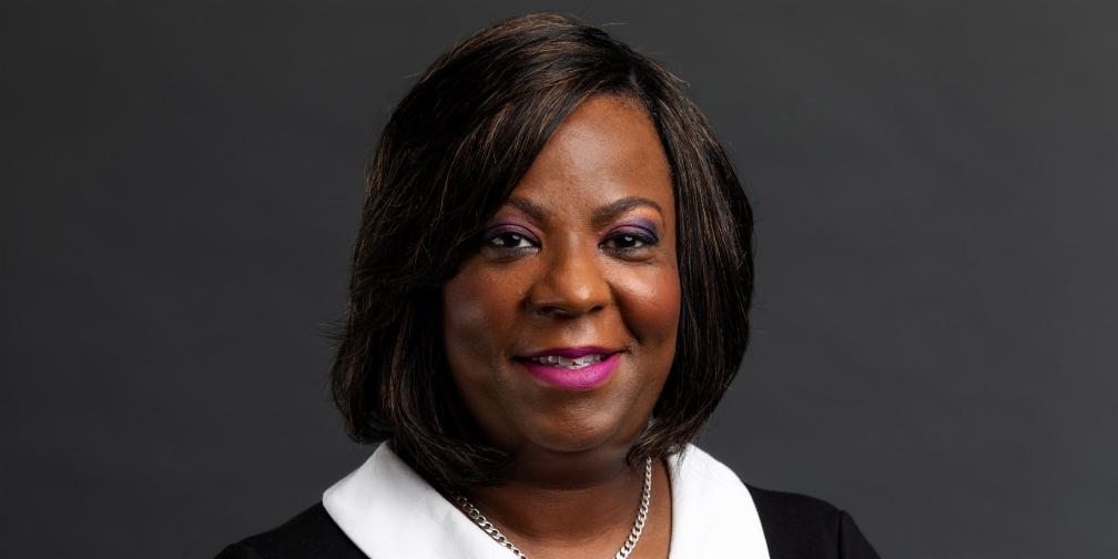Endowed Chair in Race, Media &amp; Cultural Literacy <a href="/DrTeeMH/">Tina Harris</a> was interviewed recently by <a href="/BrandiBHarrisTV/">Brandi B. Harris</a> in <a href="/WBRZ/">WBRZ News</a>'s "Black. White. Red Stick," a special on race &amp; inequality in the Greater Baton Rouge Area. Dr. Harris is featured at 25:25: wbrz.com/videos/black-w… <a href="/LSU/">LSU</a> #GeauxManship
