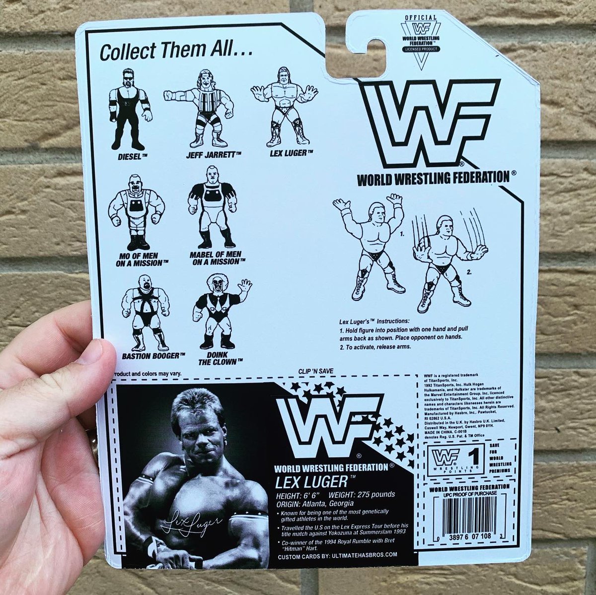 UltimateHasbros's tweet photo. All aboard the Lex Express🗽🇺🇸
Series 12, 🍊Series. Made in the USA Lex Luger
Cards by: @ultimatehasbro
#wwemattel #hastteltoy #wwecustom #wrestling #retrofigure #wwfhasbrocustom #wwf #hasbro #wwfhasbroforsale #wwfcustom #toys #wcw #wwfhasbro #wrestlingfigures #lexluger https://t.co/9yB5hFVsMy