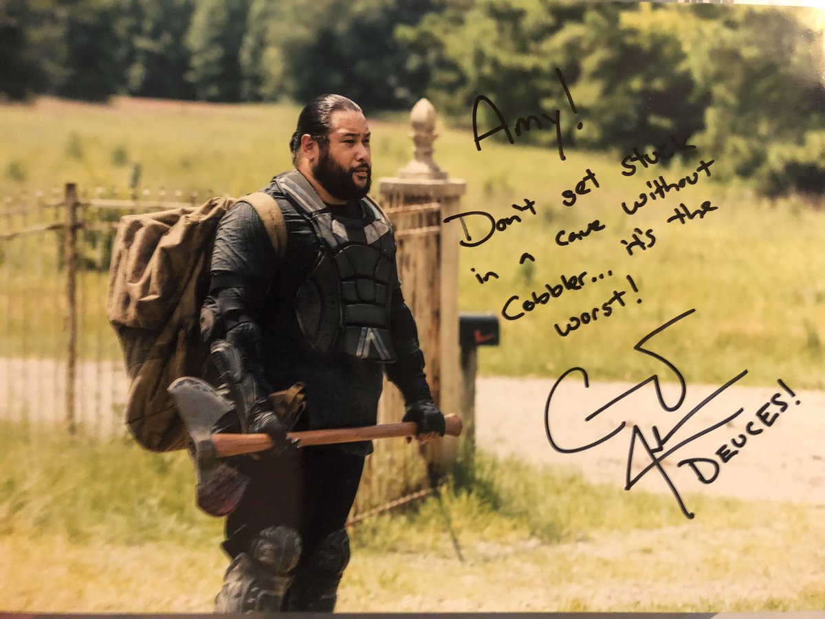 gavinsemee's tweet photo. @smugorange — I just received my autographed photo that I purchased through @GalaxyCon and it is the BEST!!! Thank you, thank you, thank you! Love it! https://t.co/BuhYYK6Q9F