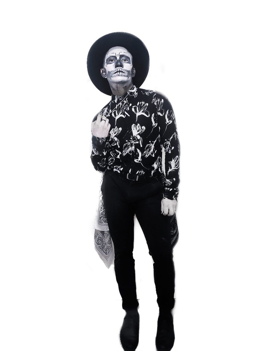 anngelopop's tweet photo. No one's gonna take my soul away💀🤍🖤👑
#LIFEIMITATESART
#reyangelo #bioking #dragking #dragboy #dragkingmexico #makeupartist #dragqueen #dragkings #gay #dragméxico #draglife #bocetos #lgbt #gayboy #beproud #sexygay #menstyle #fashion #blackandwhite #calavera #diademuertos https://t.co/KgxhNbHzF2