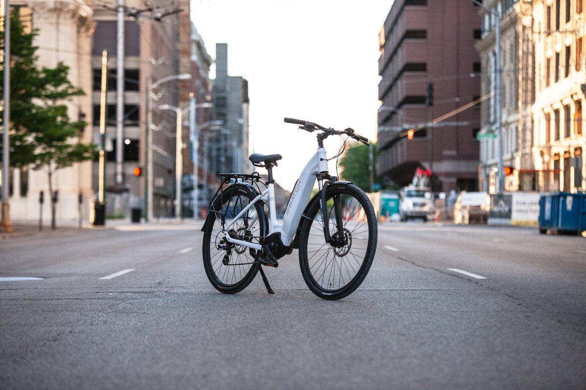 BatchBicycles's tweet image. Step-Thru E-Bikes are now shipping! Order online at Batchbicycles.com and ship to your local bike shop - Free Shipping and Assembly are included! #ebike #boschebike #BatchBicycles