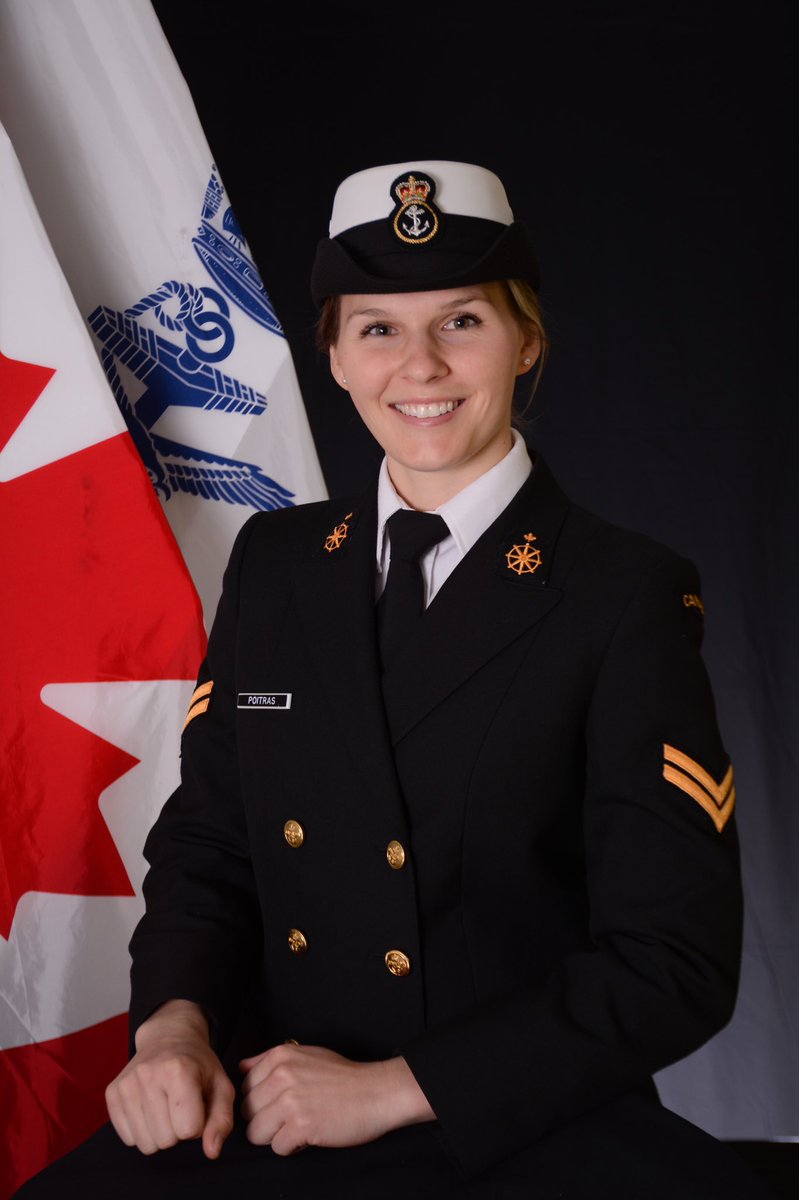 Comd_NAVRES's tweet photo. C’est un plaisir pour moi d’annoncer le prix du marin de l’année 2019 :
Mat 1 Frédérique Poitras, manœuvrier au #NCSMRadisson.
Mes sincères félicitations à vous. Votre professionnalisme et votre dévouement exceptionnels reflètent positivement sur la #RESNAV et @MarineRoyaleCan. https://t.co/rdK9HNro69