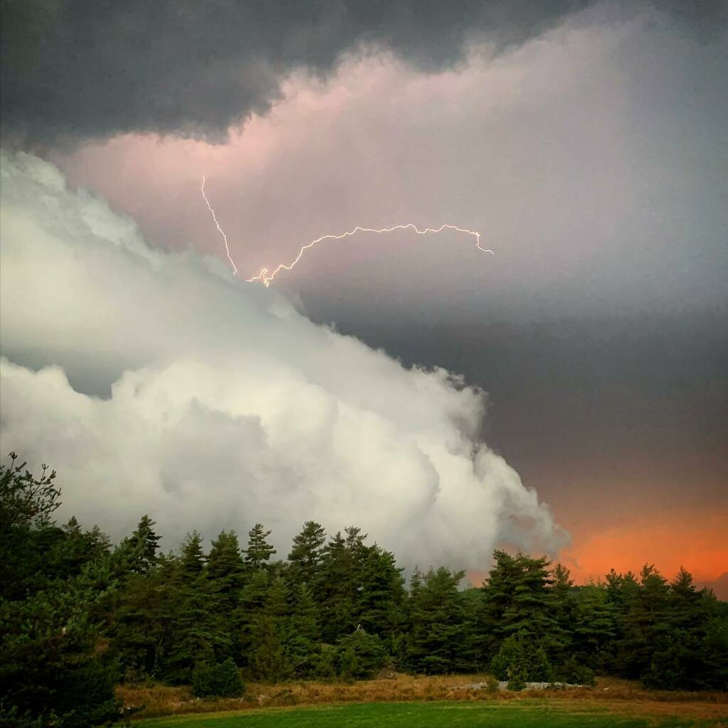 chjobic's tweet photo. Tonight we’re about to test the tent wind and water resistance 😱
#lozere
#grandscausses
#lightning
#storm https://t.co/xXUW8zRjmF https://t.co/m6Ay4LrzSN