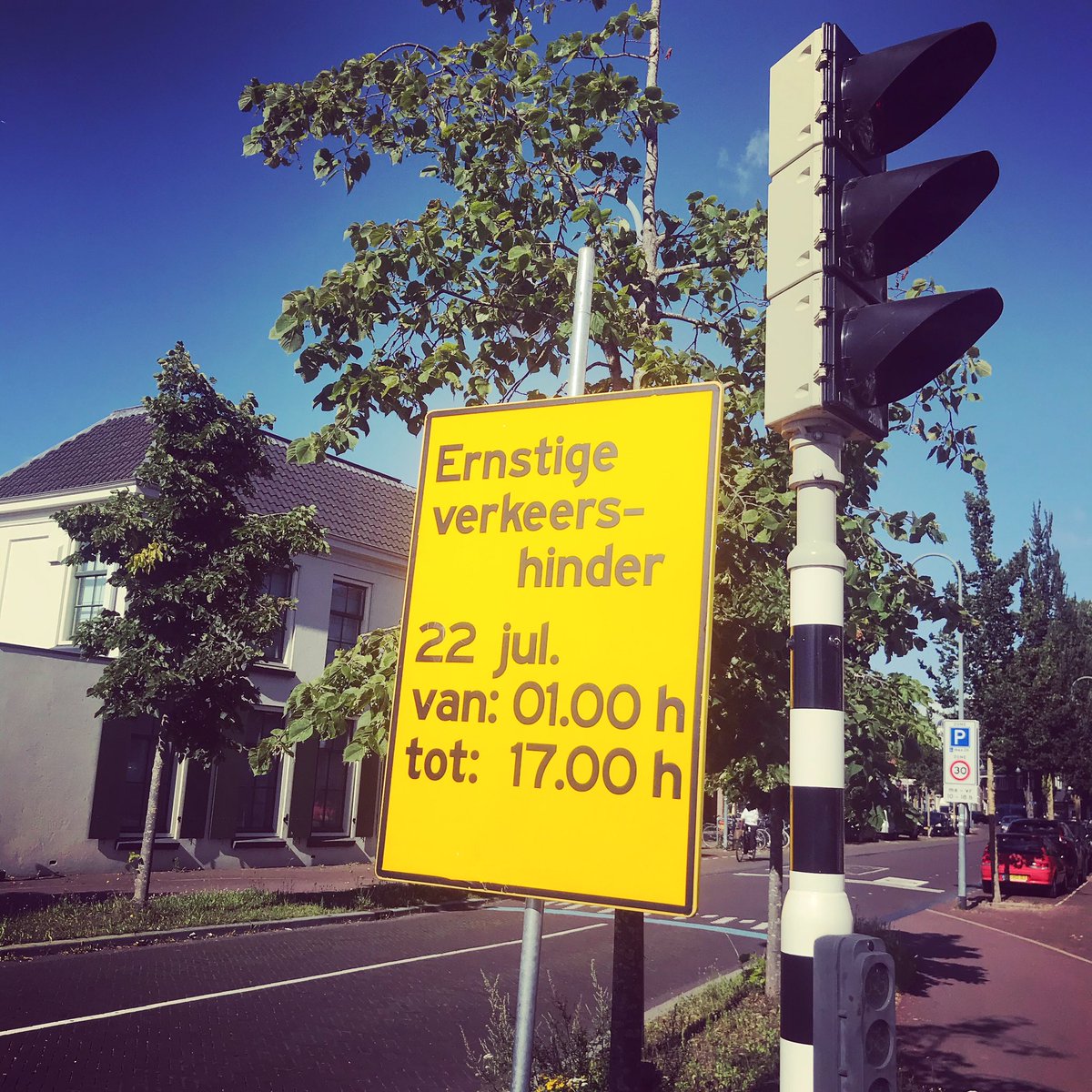 beixo's tweet photo. Morgen komen de boze boeren weer op bezoek in De Bilt. Het dorp wordt afgesloten. Geen goed moment dus om @beixo_bikes te bezoeken. #boerenprotest #debilt #verkeersoverlast #thuiswerken #landmacht vs #landbouw in #Bilthoven ? Het zal toch niet? https://t.co/gZhkY3nTgH