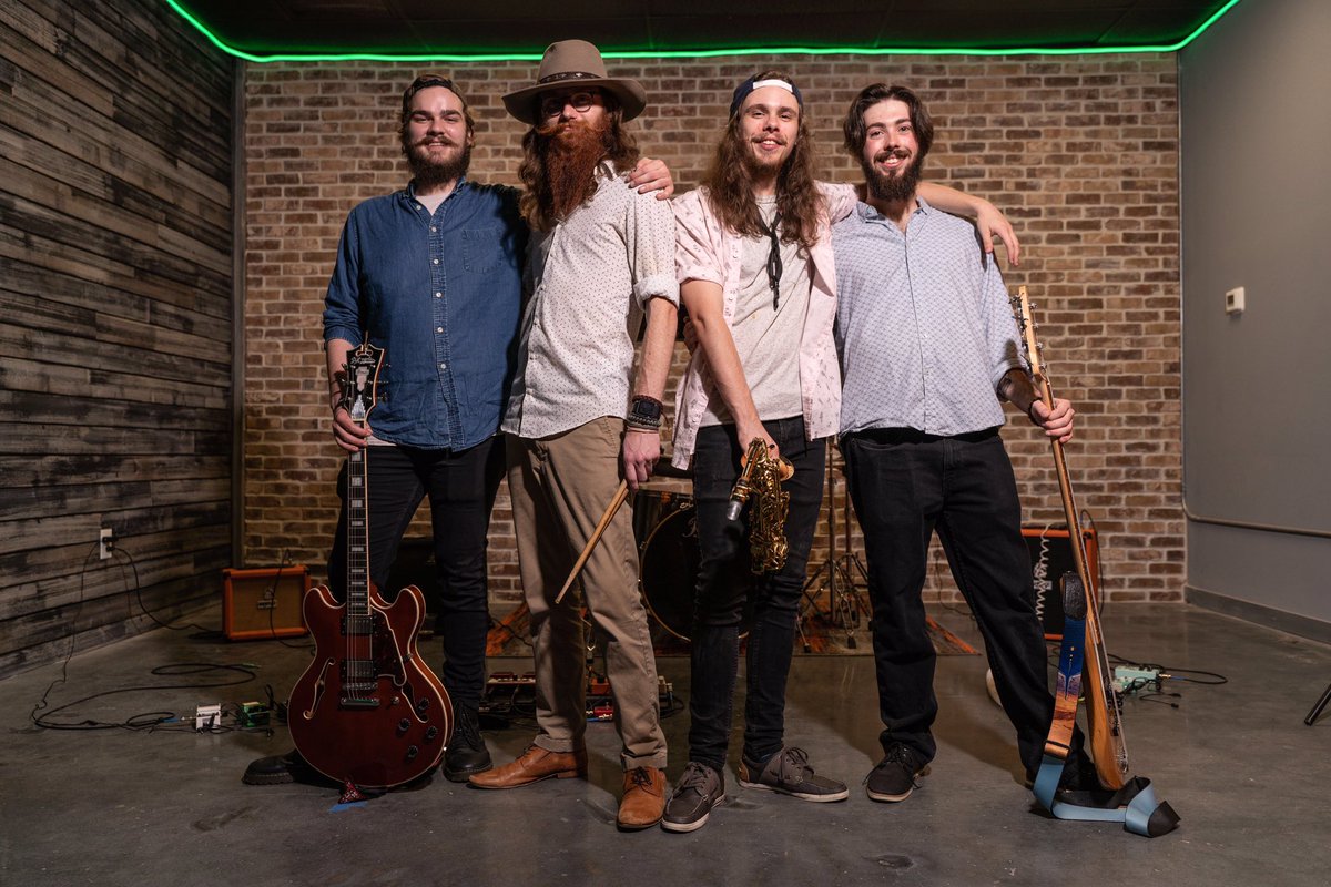 KodonBand's tweet photo. Live music at Emergent VR Encounter every Thursday
π (832)299-6443
π 385 Sawdust Rd Spring,TX 77380
πΈ @photoswithjoel
βββββββββ
#GoLiveorGoHome
#EmergentVREncounter
#weouthere #Play #Drink
#SafeDistancing #Kodon #music #jazz #funk #fusionsmusic #instrumentalmusic https://t.co/4KP82OX8nH