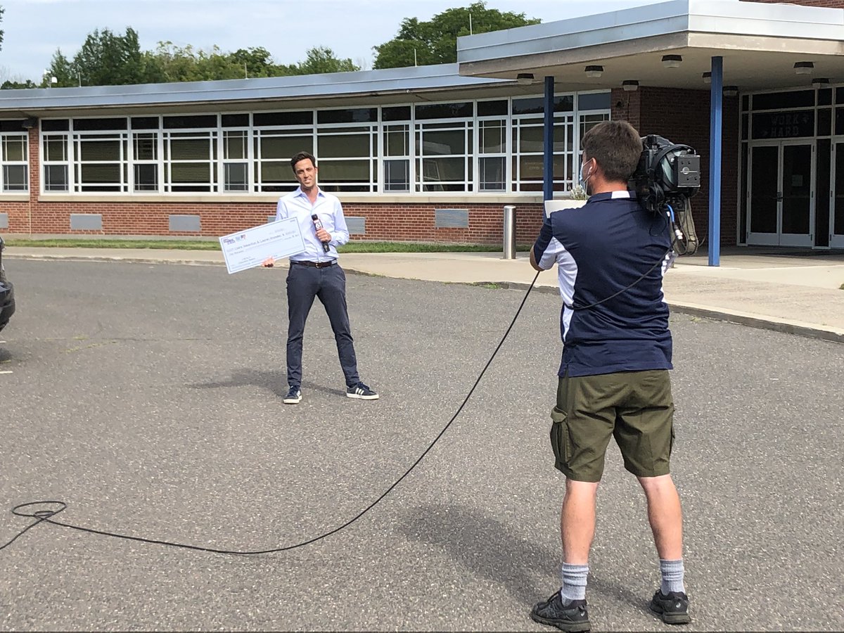 Kenneth M. Smith tweet media