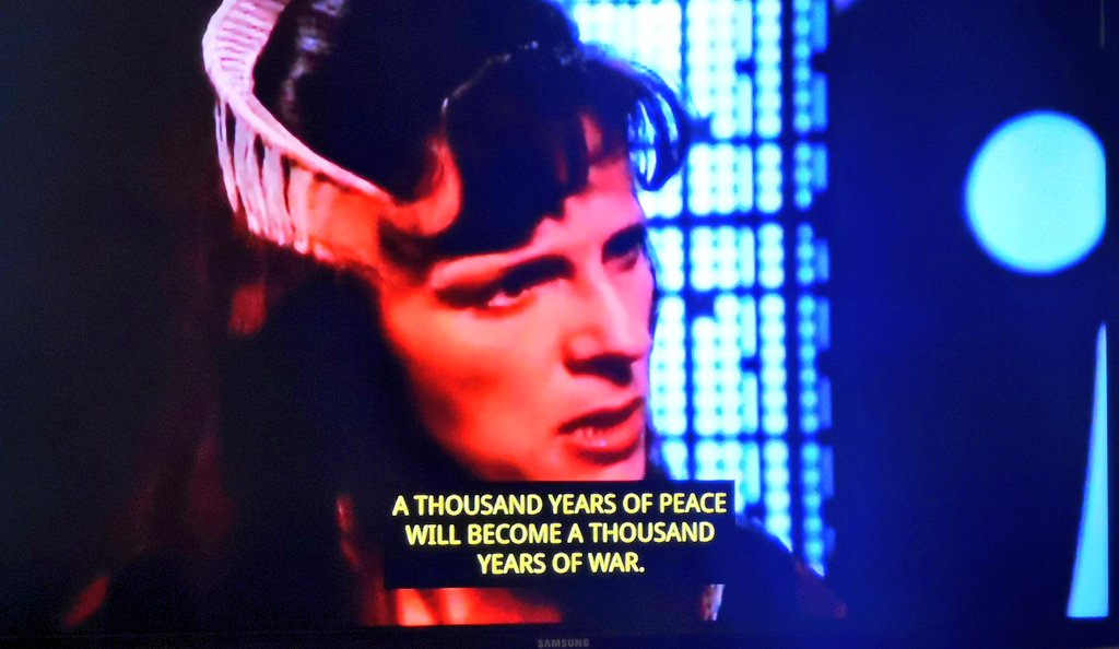 Due to a Twitter step back I've missed a load of these. Stuff happened with the non aligned worlds and the Minbari civil war.Let's dive back in with S04E13! Loving that Delenn has gone back to try and sort out Minbar - and put Sheridan in his place when he objected #Babylon5