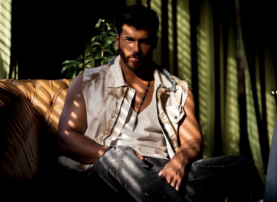 alaabubble's tweet photo. 💡

  #BayYanlış #ÖzgürAtasoy #CanYaman https://t.co/KsFcyBLnl4