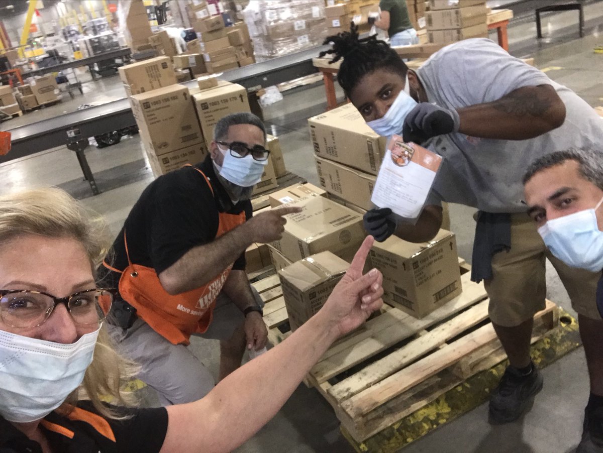 alacockthd's tweet photo. RDC 5034 -A big THANK YOU to our store support team for helping us out during these busy days! It was great having you all here!!! Come back anytime!! https://t.co/wj58VacSqQ