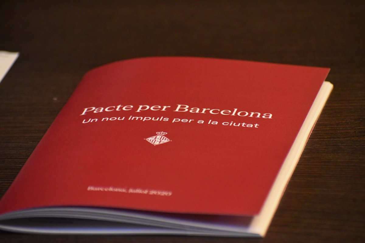 MiquelRPlanas's tweet photo. #Barcelona té un pacte:
Amb respostes per les persones i les empreses front al #COVID19 .
Amb les #cures i la salut al centre.
Per ser més #resilients amb l’entorn i més #competitius en l’economia.
Entre els #actors de la ciutat.
Per garantir un #futur per a tothom. https://t.co/KmavdziSRy