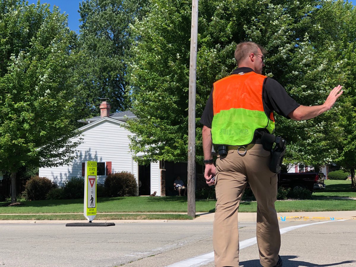 welloggb's tweet image. The first Regional Crosswalk Education and Enforcement or "Frogger" event for 2020 is in the books. Let's make sure that everyday we play our part to make it easier and safer to be active and commute throughout our community. Read more at - bit.ly/3fOwxoB
