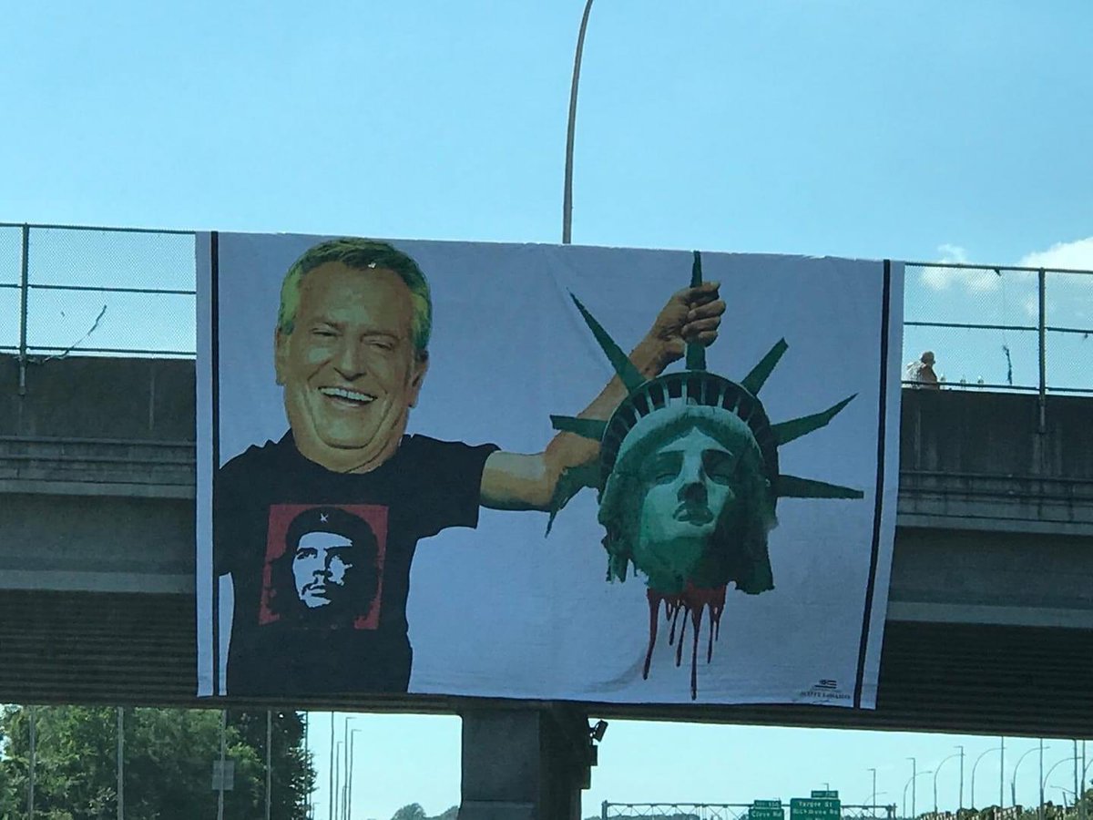 amandafarinacci's tweet photo. Seen on the #StatenIsland expressway. @NY1 https://t.co/JtzXriszIy