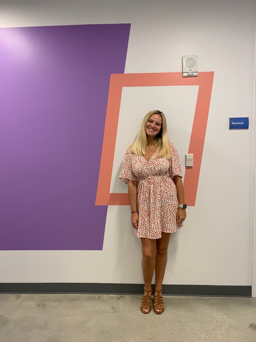VickersDesign's tweet photo. You know you're a designer when your outfit matches the wall design. #BoggsVickers team having behind-the-scenes fun at the SalesLoft project photoshoot! 📸😅
#atlantainteriordesign #atlantaarchitecture https://t.co/zfvDZVEUdC
