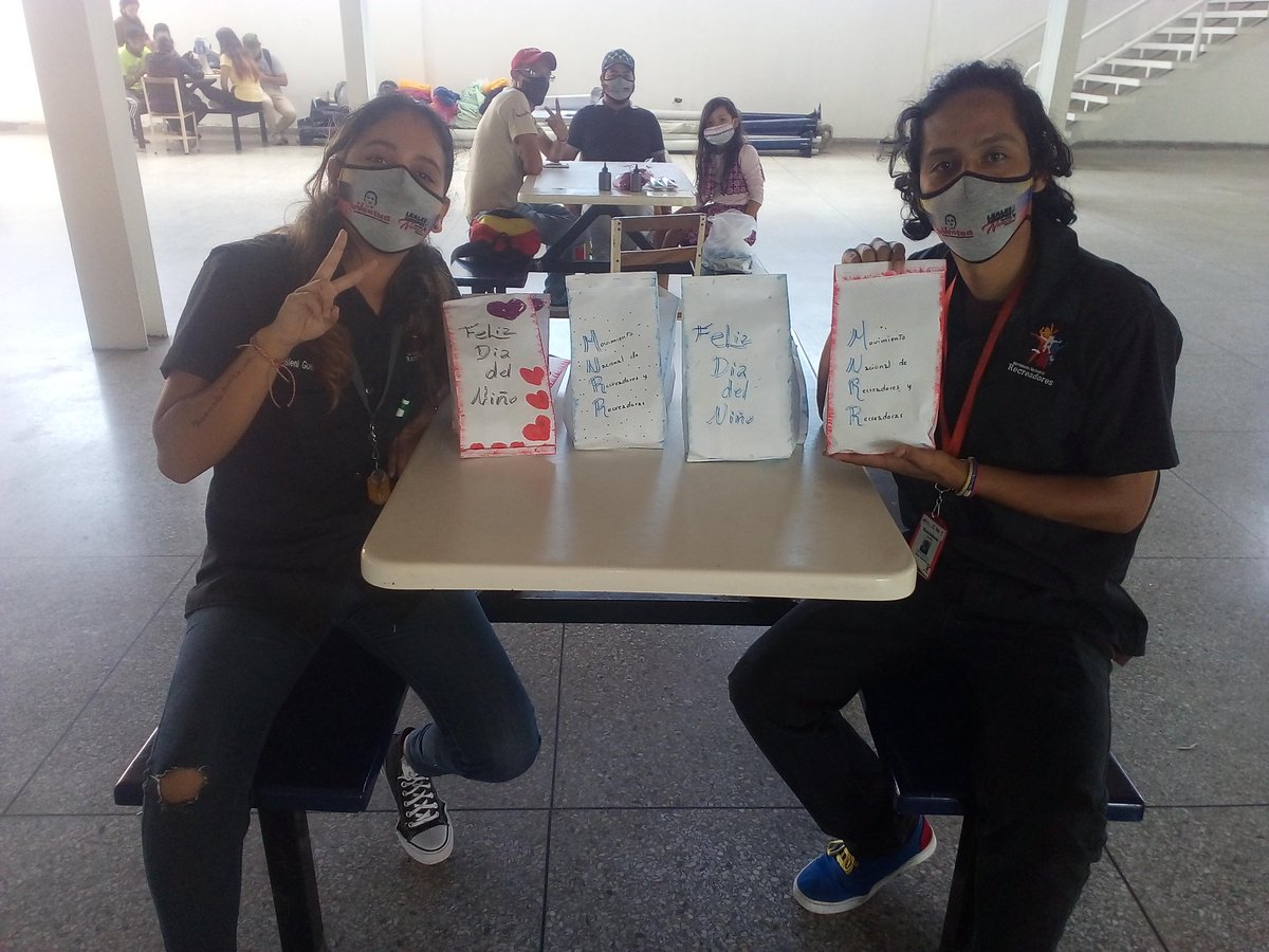 JuventudIncesTa's tweet photo. El dia del niño la juventud del INCES Tachira junto con distintos movimientos del estado realizaron una actividad para los niños de nuestro PASI talento deportivo✌llevando así alegría y felicidad a los hijos de los connacionales que están devuelta en nuestra patria grande https://t.co/O2MNcgxOko