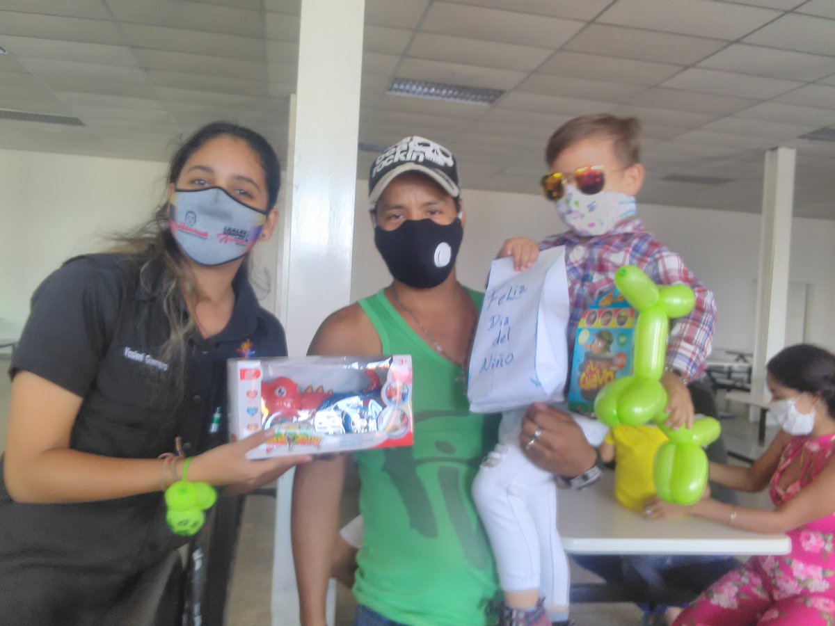 JuventudIncesTa's tweet photo. El dia del niño la juventud del INCES Tachira junto con distintos movimientos del estado realizaron una actividad para los niños de nuestro PASI talento deportivo✌llevando así alegría y felicidad a los hijos de los connacionales que están devuelta en nuestra patria grande https://t.co/O2MNcgxOko