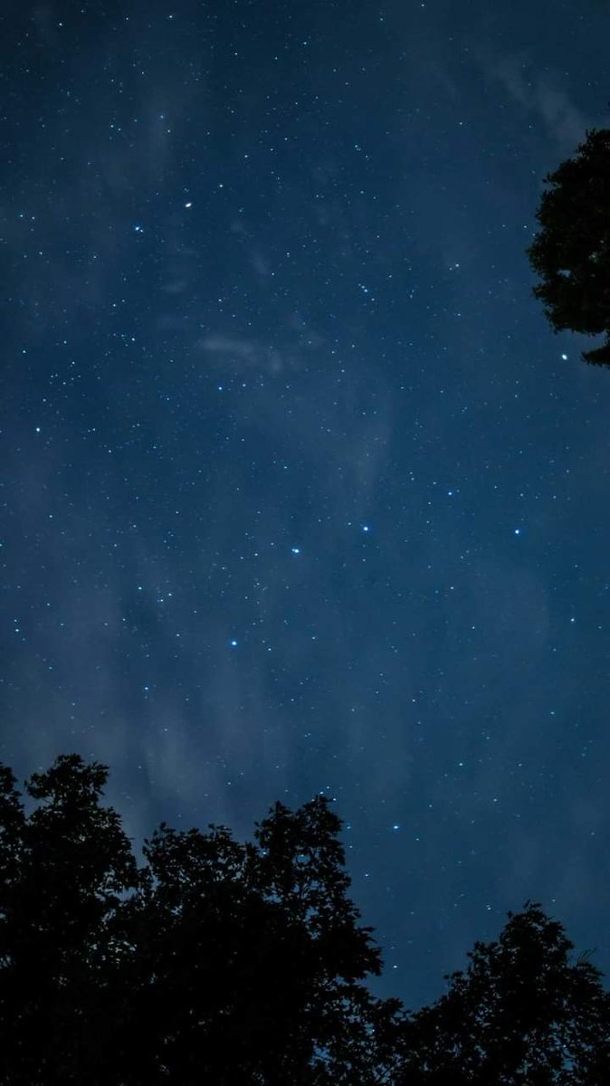 _mernamedhat's tweet photo. I need a whole city without lights, a place where stars, and details of the sky. 🌌🌠 https://t.co/7PQItEUvZ2