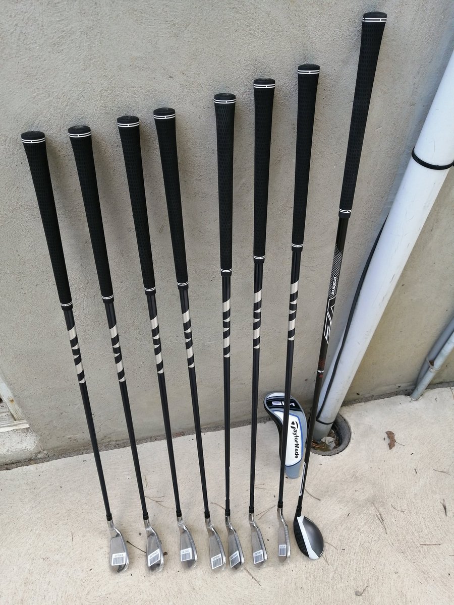 jonny_business's tweet image. My new golf clubs custom fit @TaylorMadeGolf Sim Max irons with graphite shafts and #3 Sim Max Rescue club #Taylormade #SimMax #Customfit #irons #rescueclub #graphiteshafts #golfclubs #customfitclubs