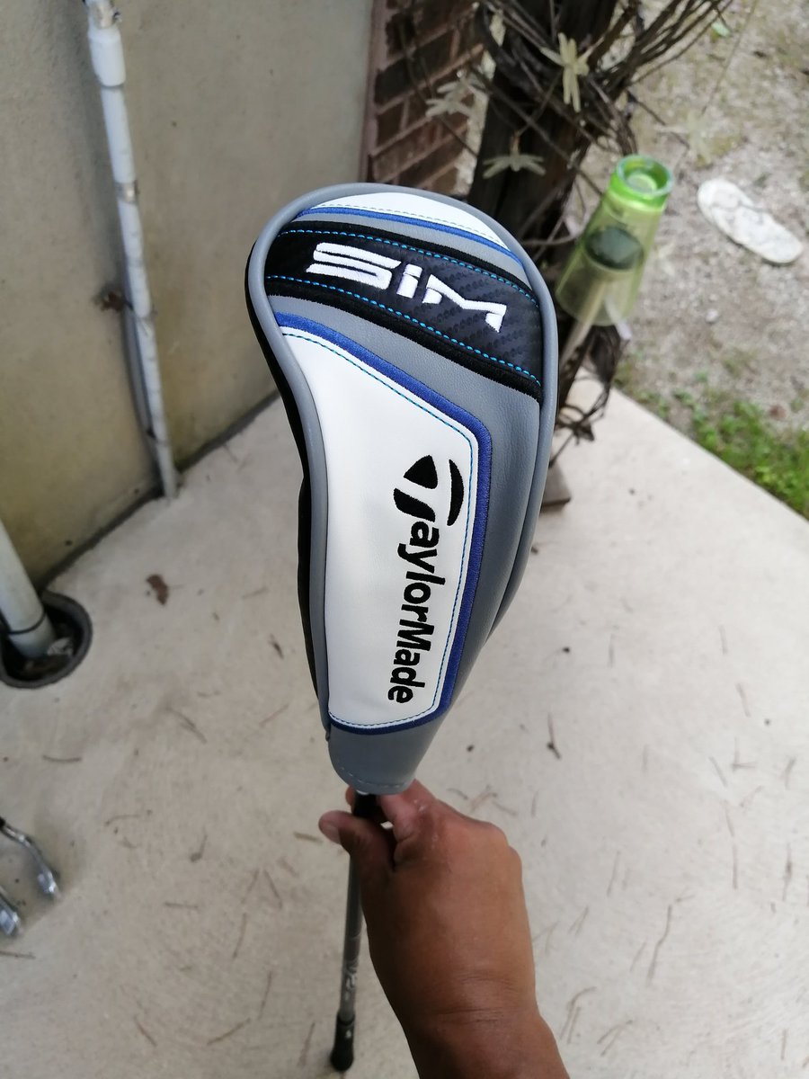 jonny_business's tweet image. My new golf clubs custom fit @TaylorMadeGolf Sim Max irons with graphite shafts and #3 Sim Max Rescue club #Taylormade #SimMax #Customfit #irons #rescueclub #graphiteshafts #golfclubs #customfitclubs