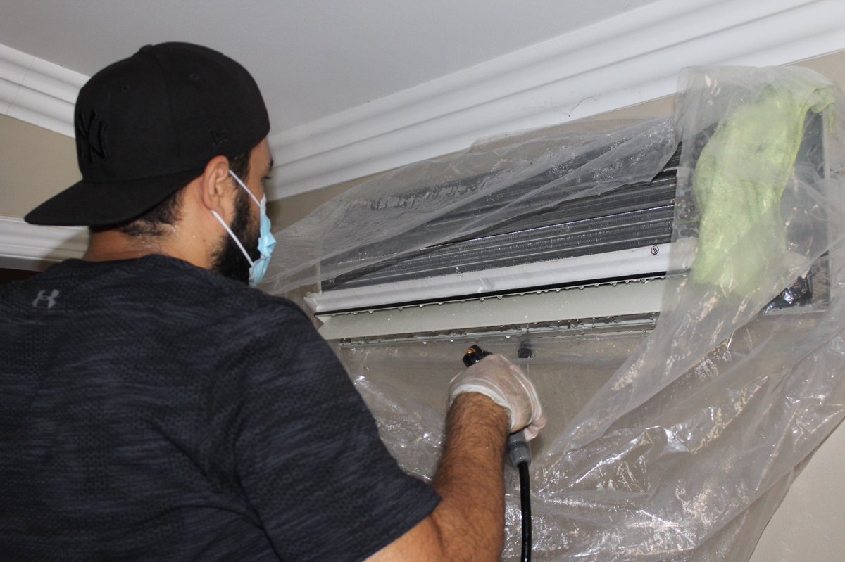 R_Rodriguez_pty's tweet photo. @BrisasdelGolf Son panameños, son jóvenes, son emprendedores y muy profesionales. Entrenados en EE. UU. @freshairservic1 #apoyemoslonuestro https://t.co/Moh9dhAHql