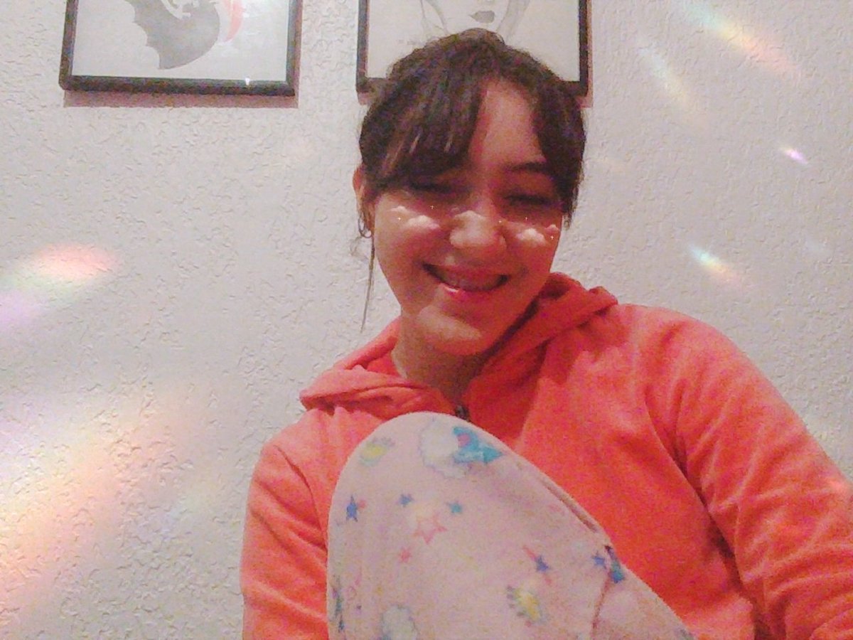 Frida_MM17's tweet photo. Una de cuando estaba en pijamas porque sí. 🌸

- Frida 🐸

#MOASelcaday
#MSD https://t.co/rykZsGKKKW
