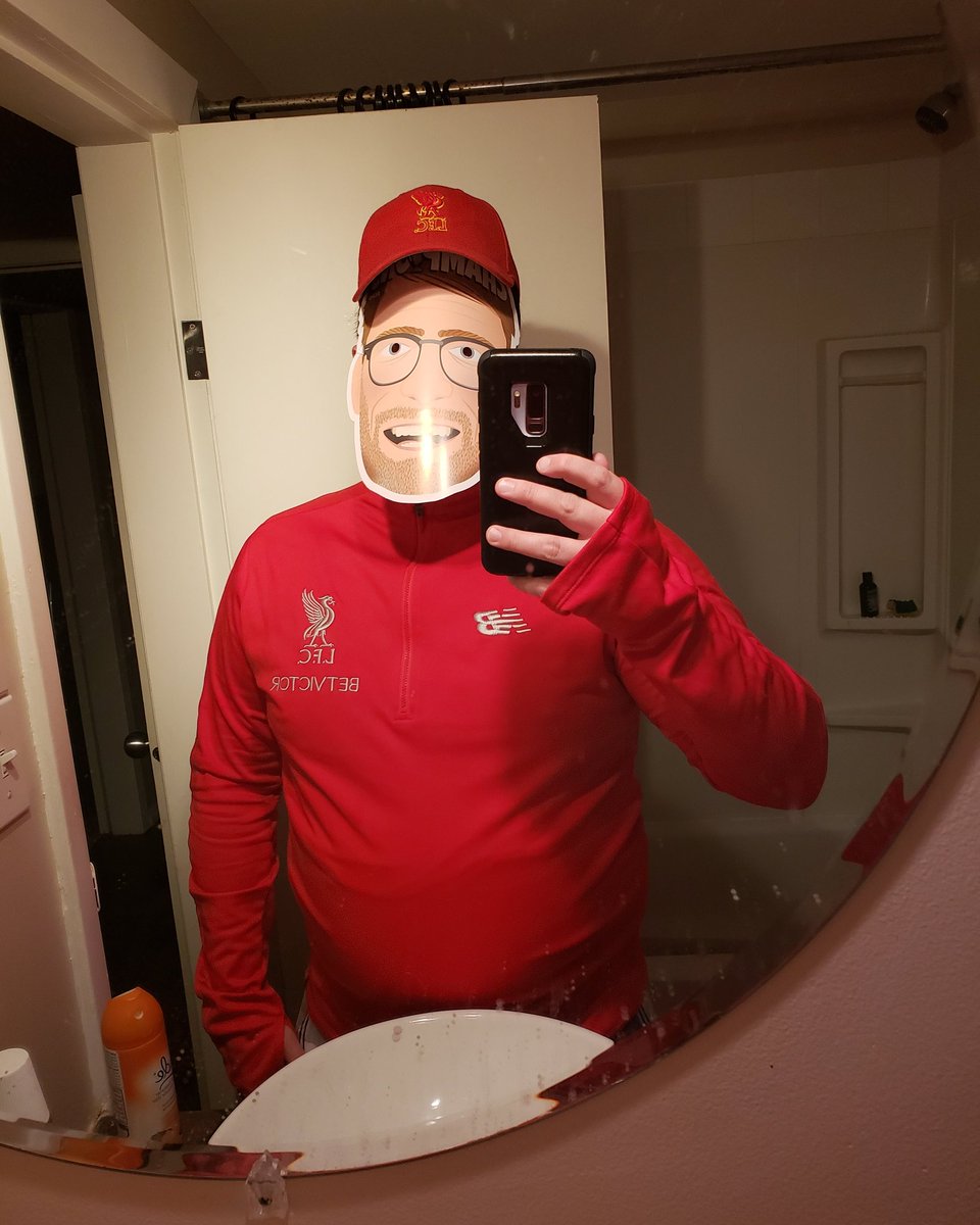 lfccgy's tweet photo. Happy Birthday to our social guru. @demolitionrob. He is the one bringing updates to all social media platforms. He is also a world traveller and avid craft beer drinker.  Happy Birthday Rob. Here's to many more craft beers! #YNWA #birthday #LFC https://t.co/rABCr7wfxa