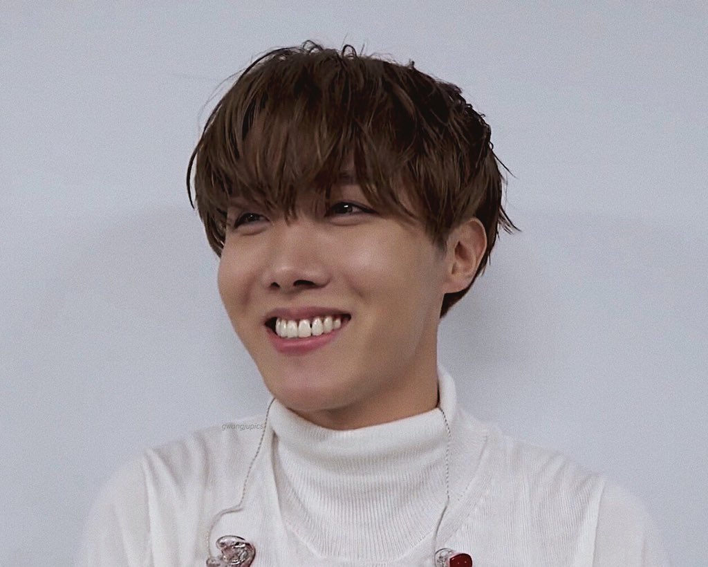 jung hoseok sorrindo — uma thread que vai te deixar boiolinha.