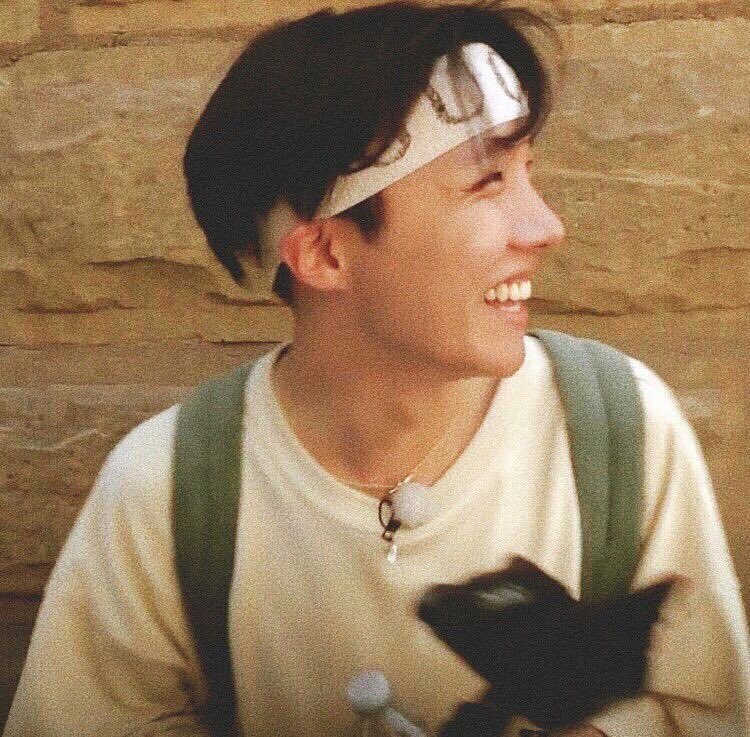 jung hoseok sorrindo — uma thread que vai te deixar boiolinha.