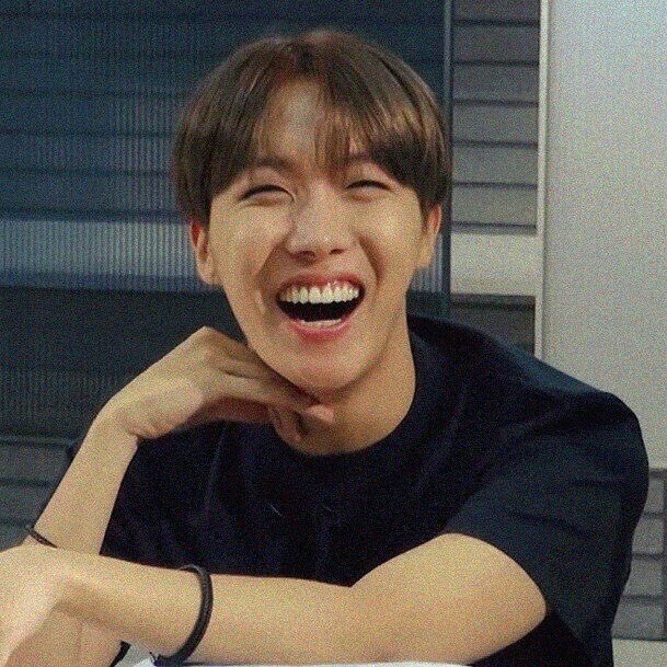 jung hoseok sorrindo — uma thread que vai te deixar boiolinha.