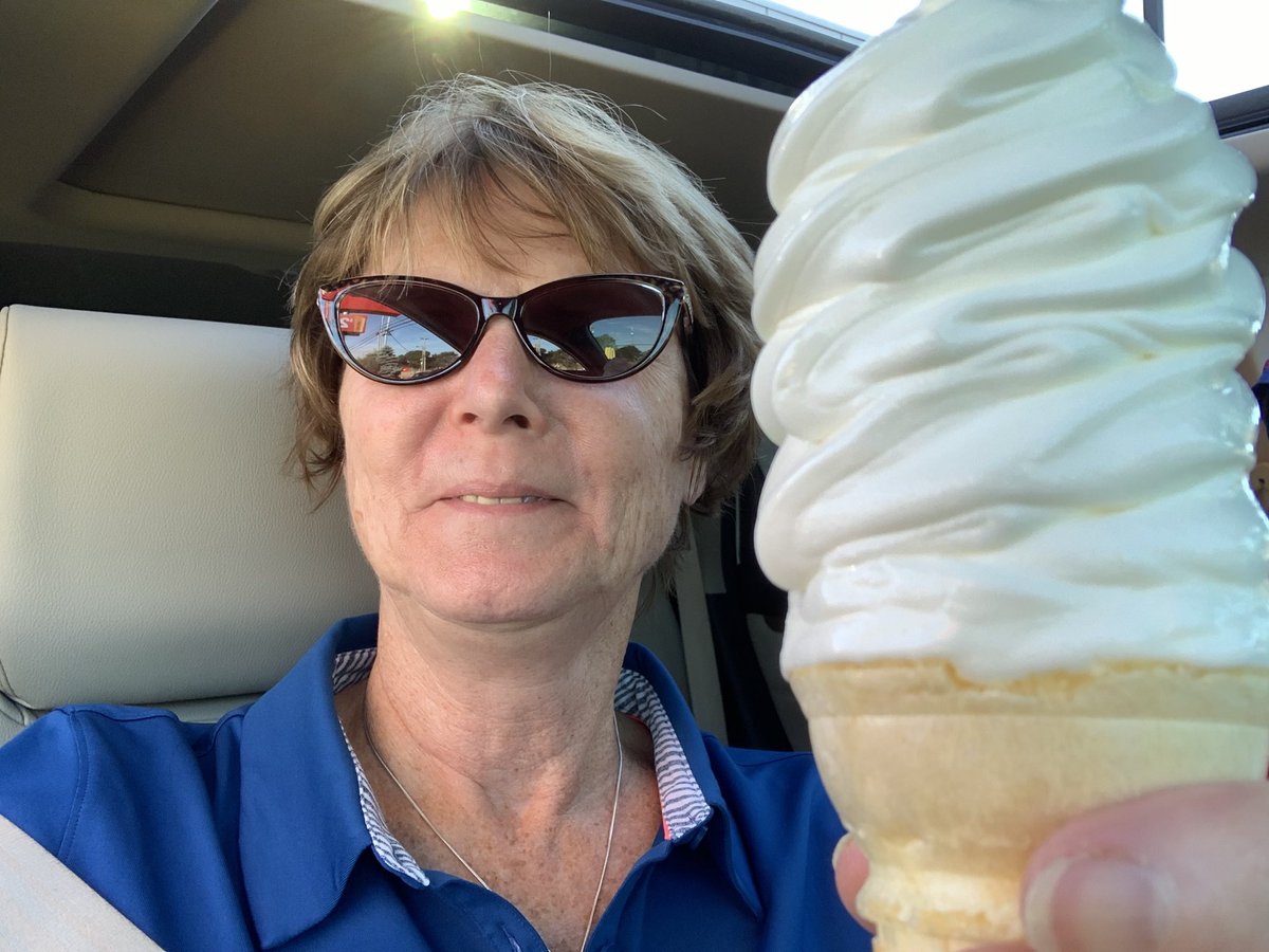 frmpei's tweet photo. McDonalds$1 cones are back #mcdonaldscones https://t.co/UNTiNbCt16