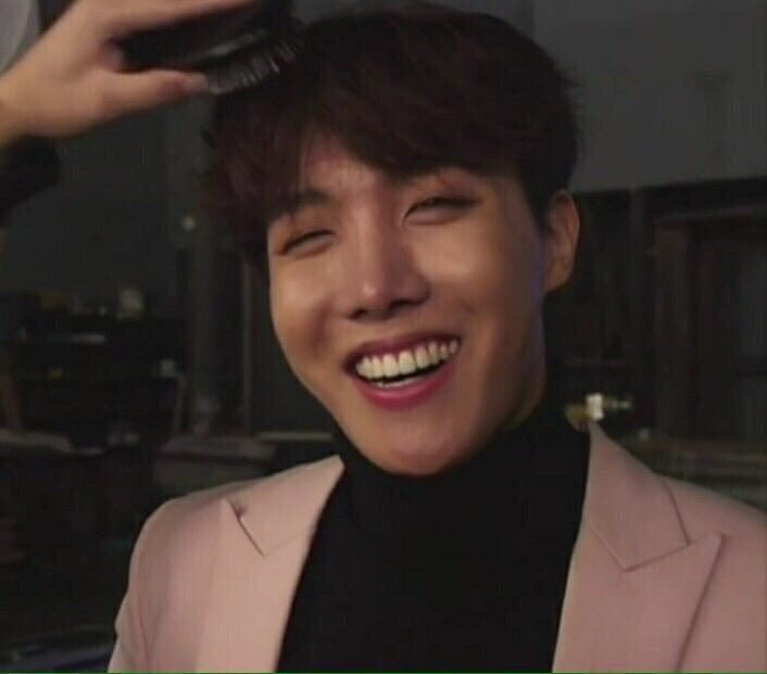 jung hoseok sorrindo — uma thread que vai te deixar boiolinha.